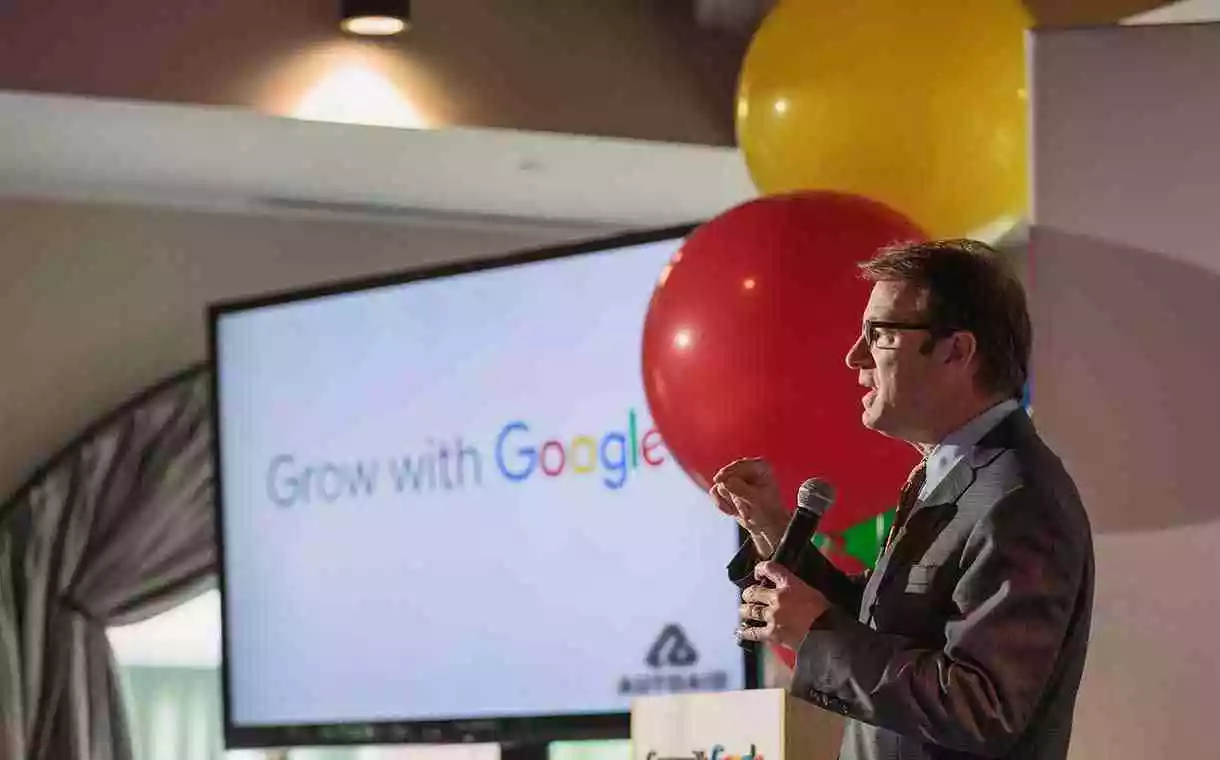 Branding & Media Auto Aid